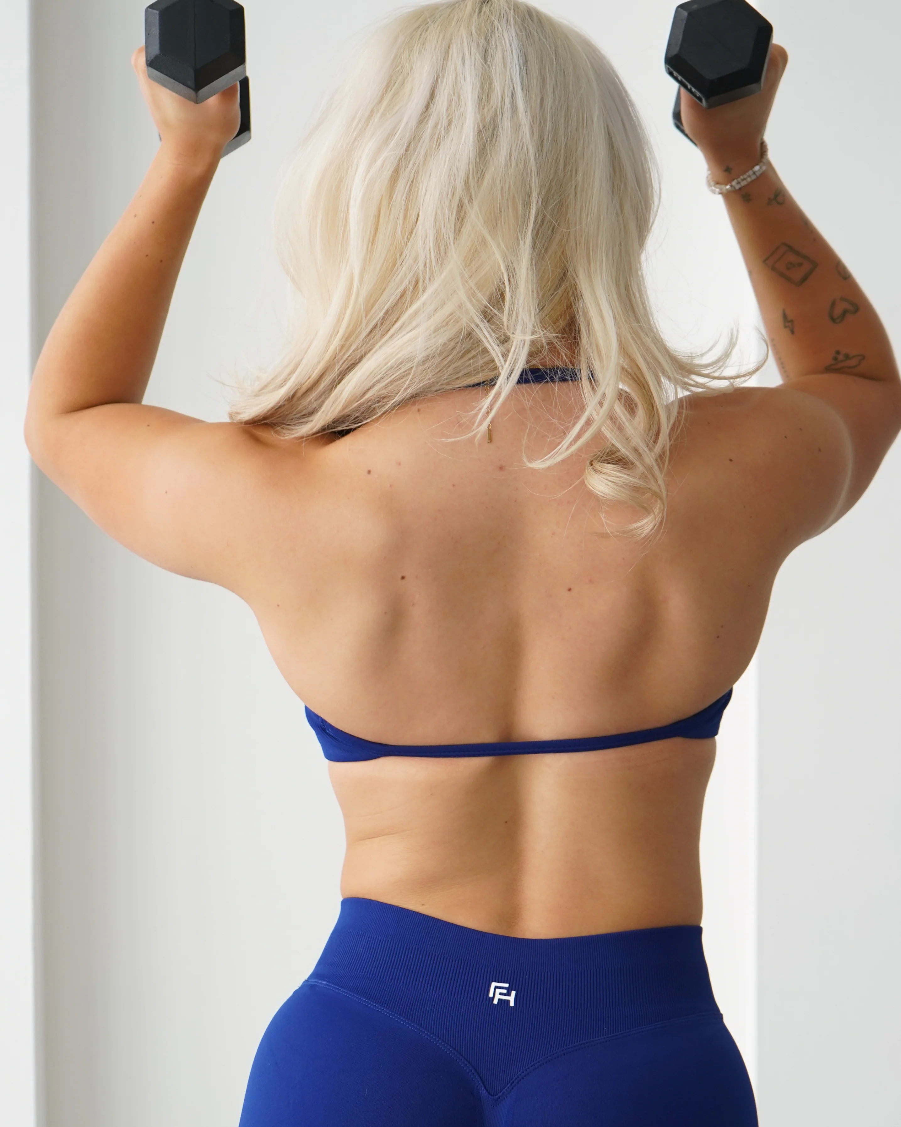 Ascend Halter Sports Bra - Neon Navy - Image 4