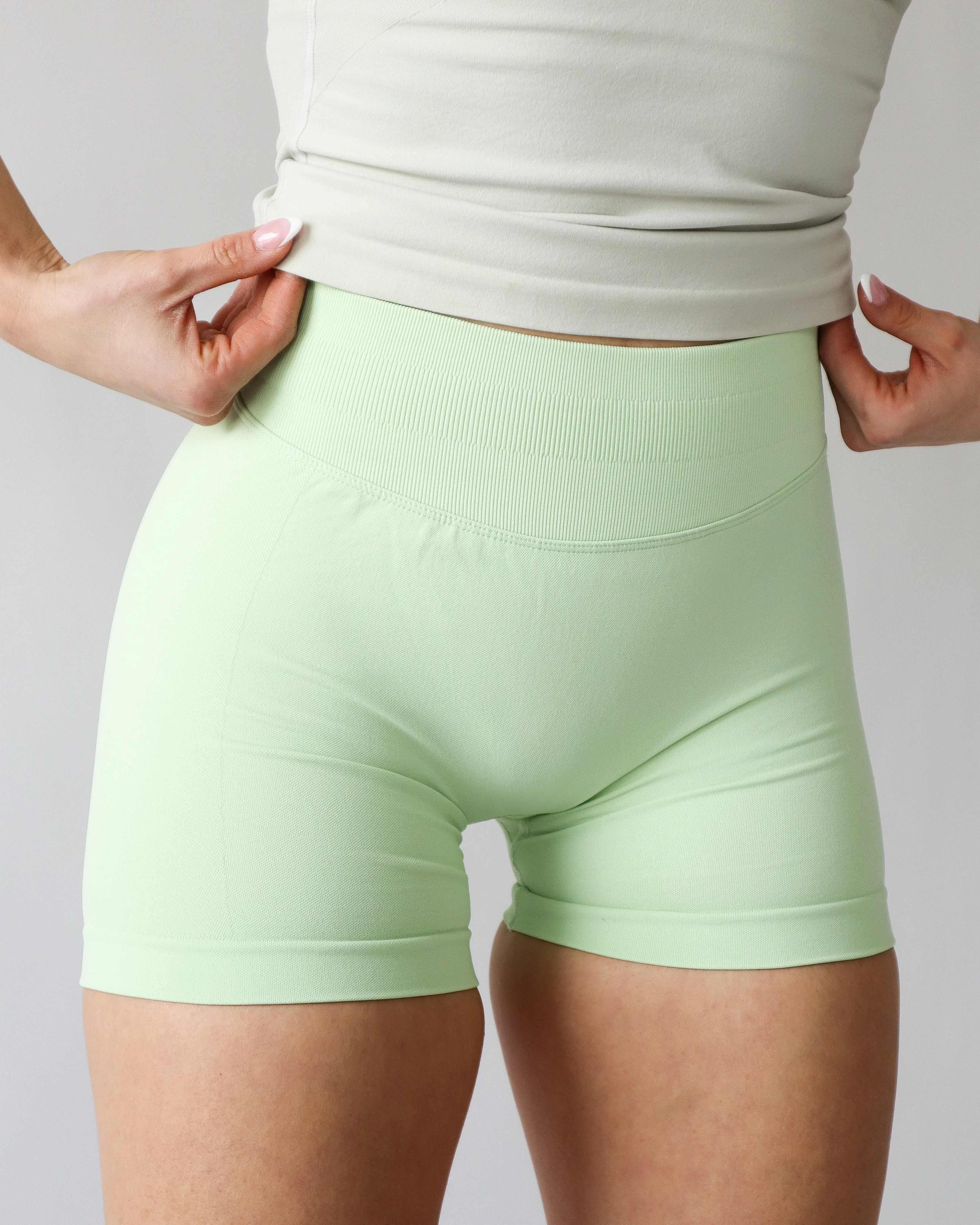 Ascend Shorts 4.5" - Lime - Image 5