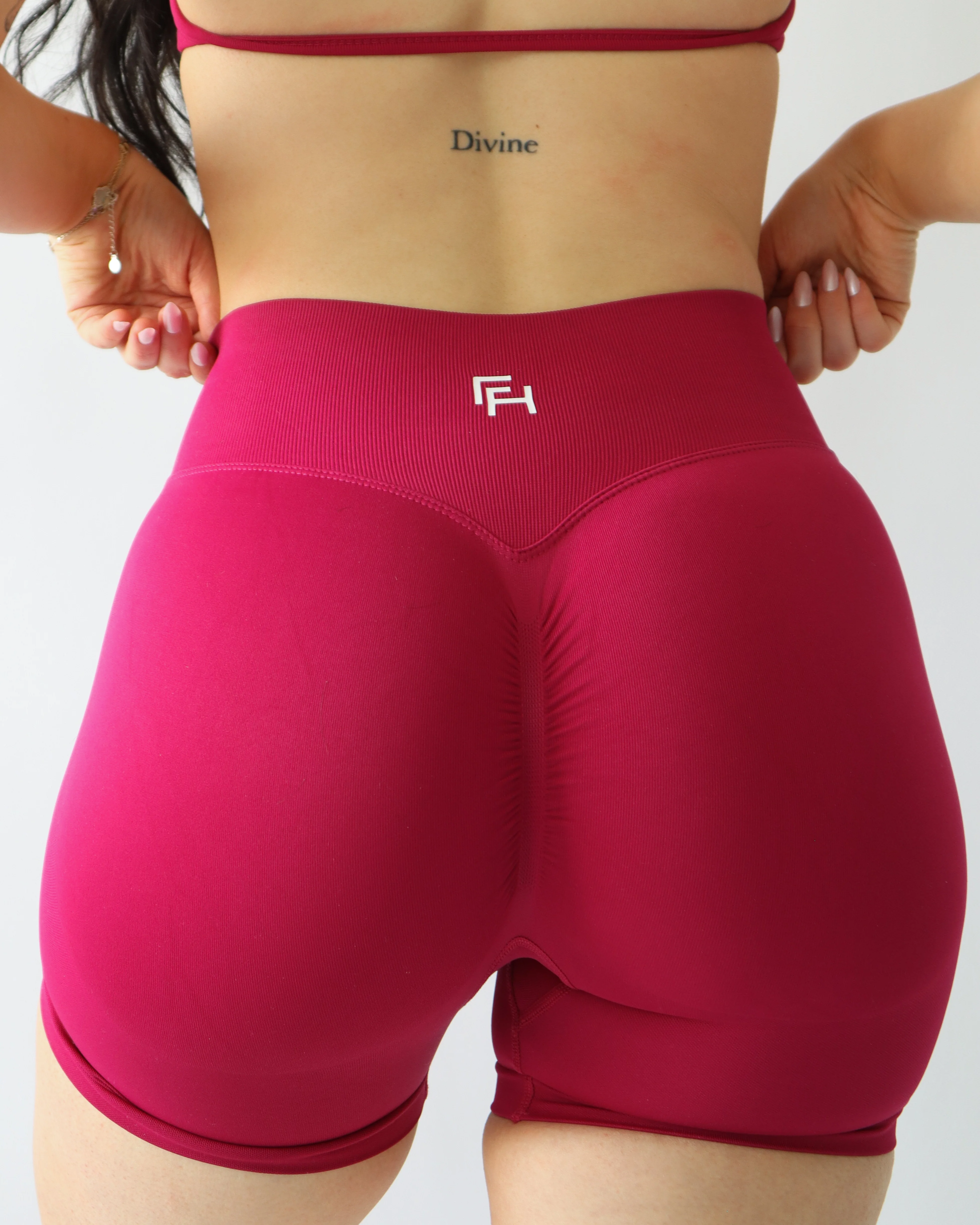 Ascend Shorts 4.5" - Pomegranate - Image 2
