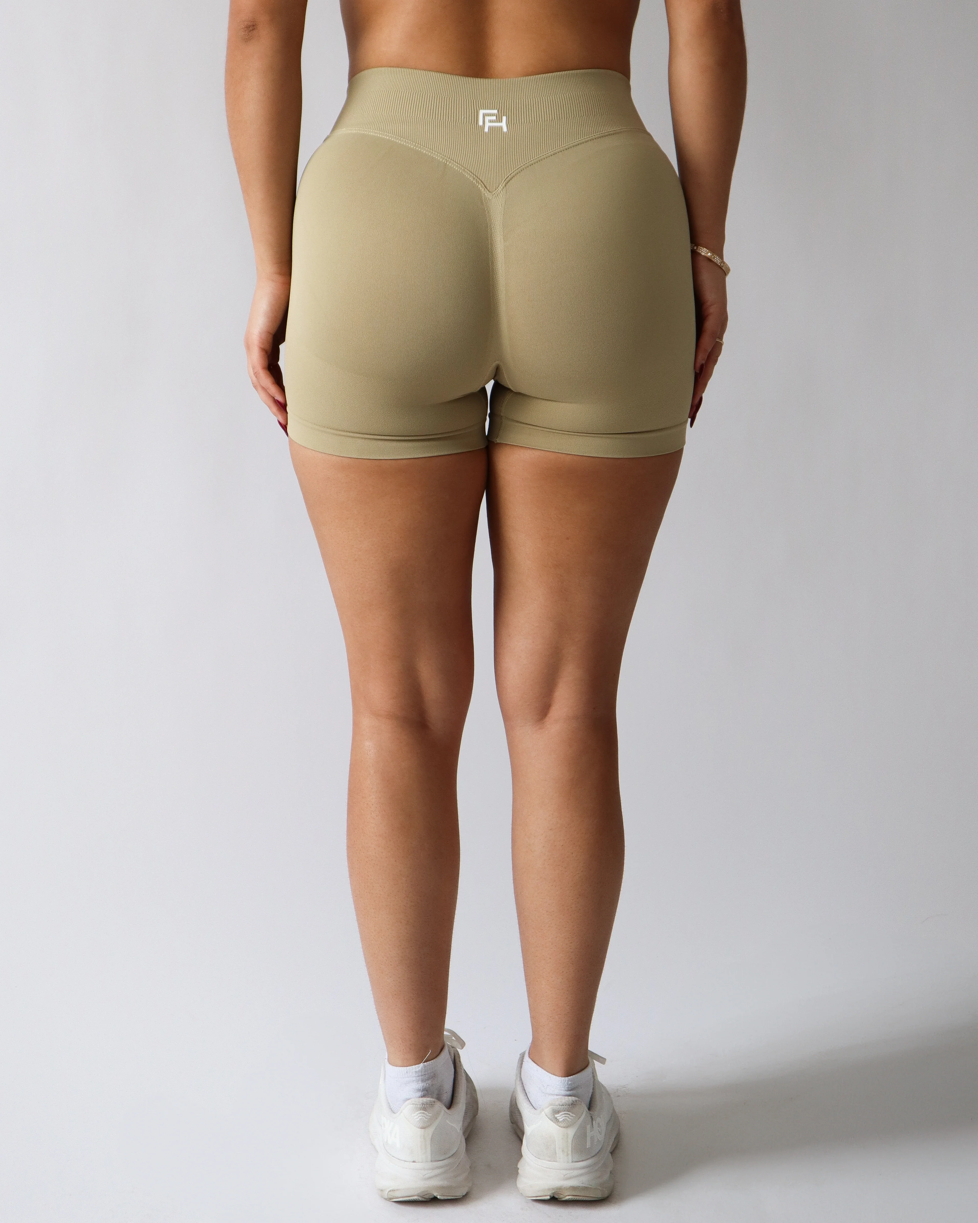Ascend Shorts 4.5" - Sand - Image 5