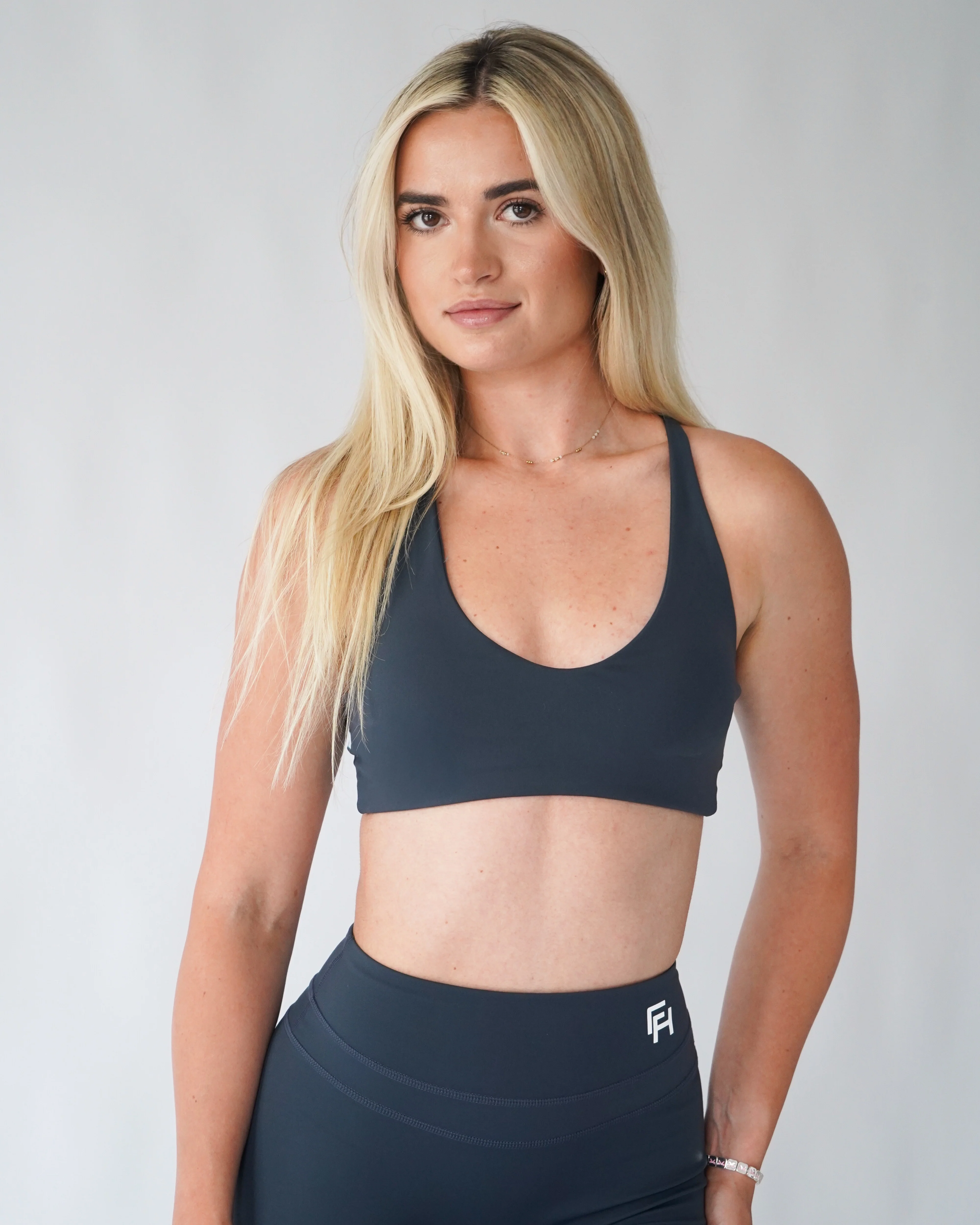 Effortless Sports Bra - Stone