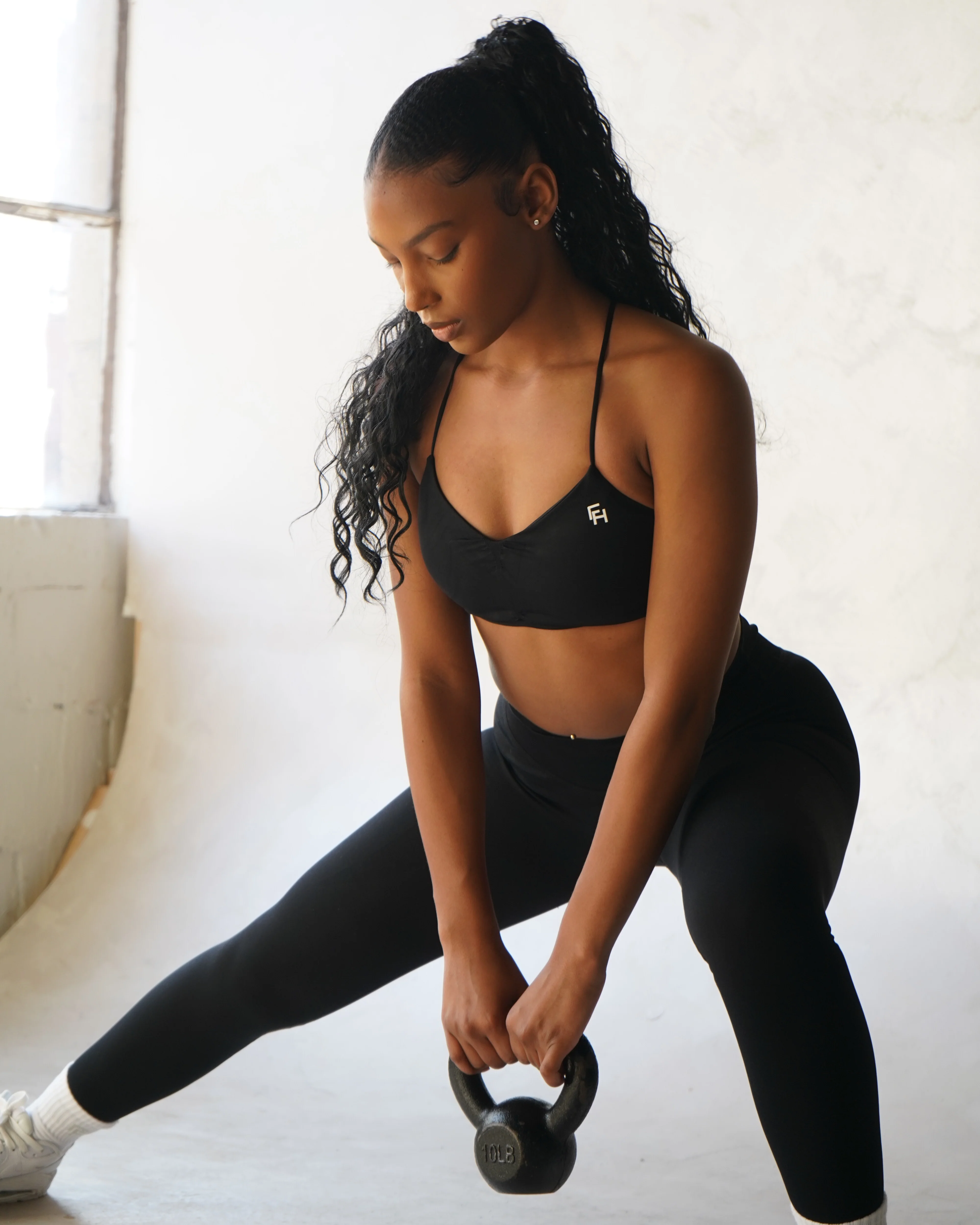 MotionSculpt Sports Bra - Black - Image 2